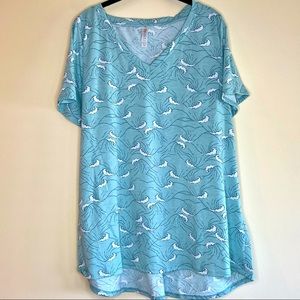 Lularoe Tee - 2XL - wave print